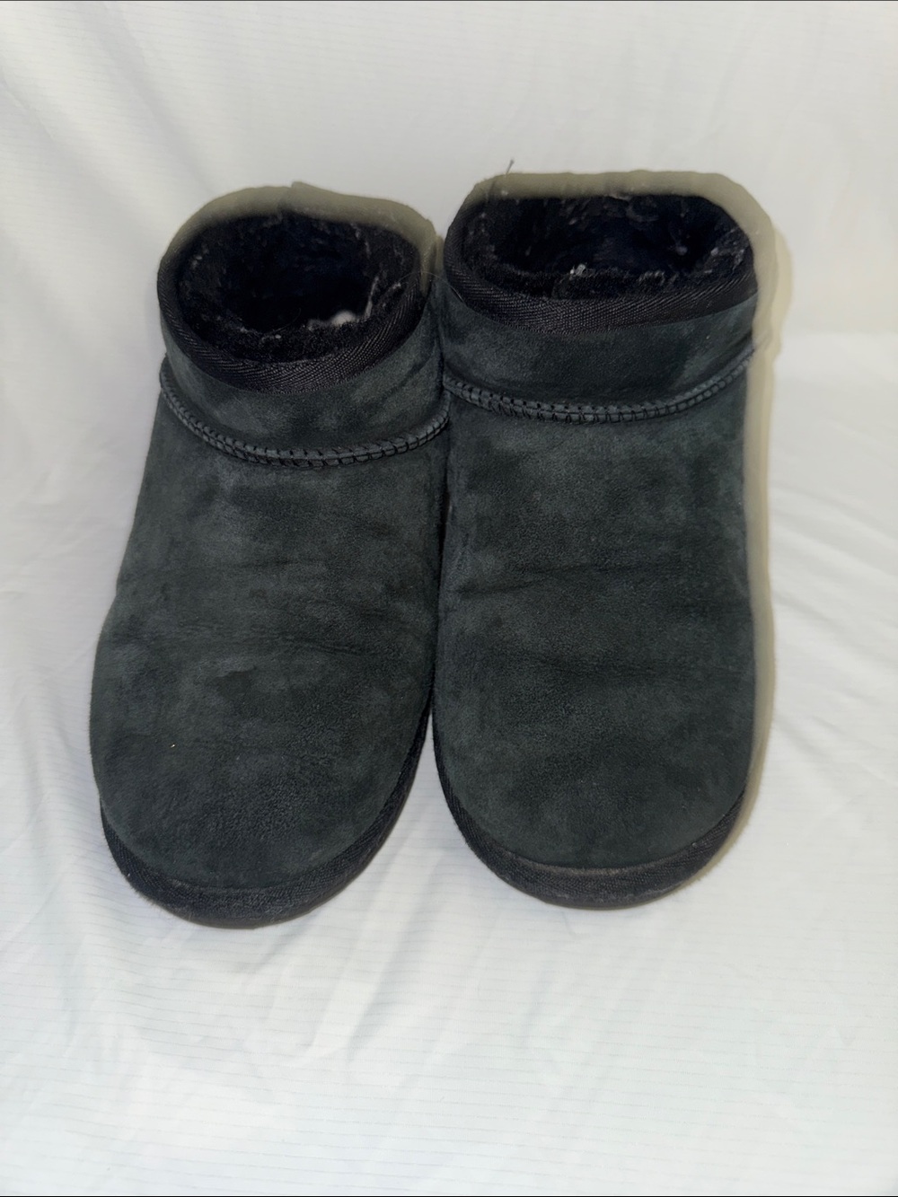 UGG low